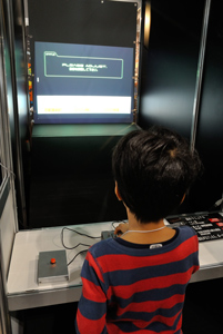 子供がミニゲームを楽しむ様子